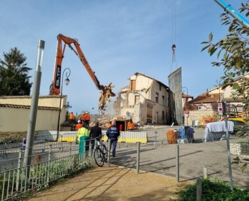 INTERVENTION EXPRESS DE SLTP POUR LA MISE EN SÉCURITÉ D’UN IMMEUBLE EFFONDRÉ À CHAPONOST